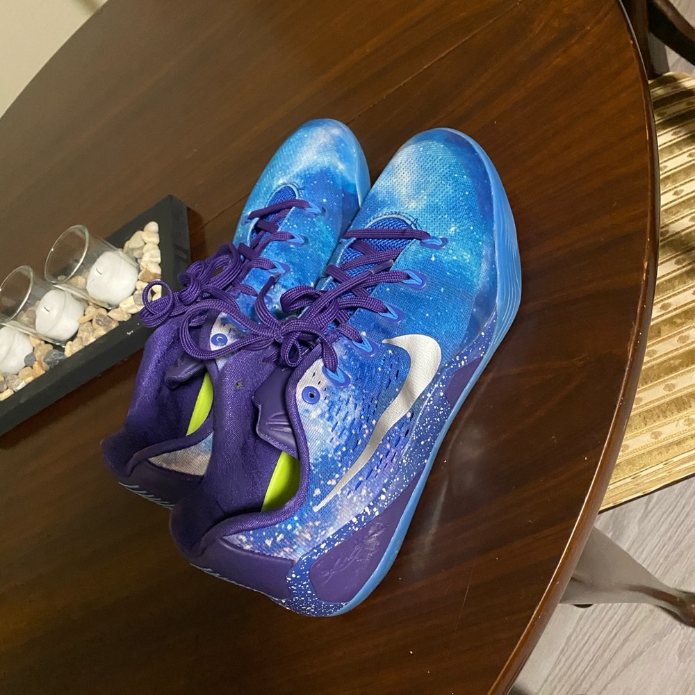 Nike Galaxy Kobe 8